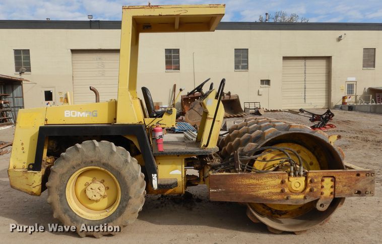 image for item EK9092 1988 Bomag BW172 single drum vibratory roller