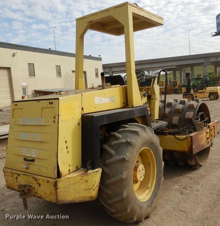 image for item EK9092 1988 Bomag BW172 single drum vibratory roller