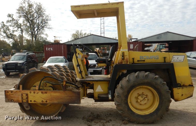 image for item EK9092 1988 Bomag BW172 single drum vibratory roller