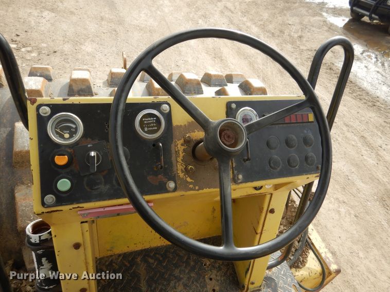 image for item EK9092 1988 Bomag BW172 single drum vibratory roller