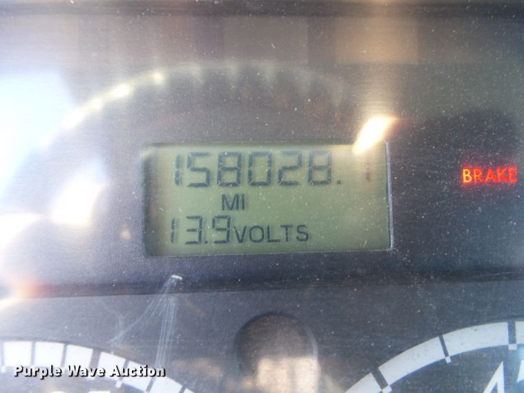 image for item EM9230 2007 Freightliner Business Class M2 roll-off container truck