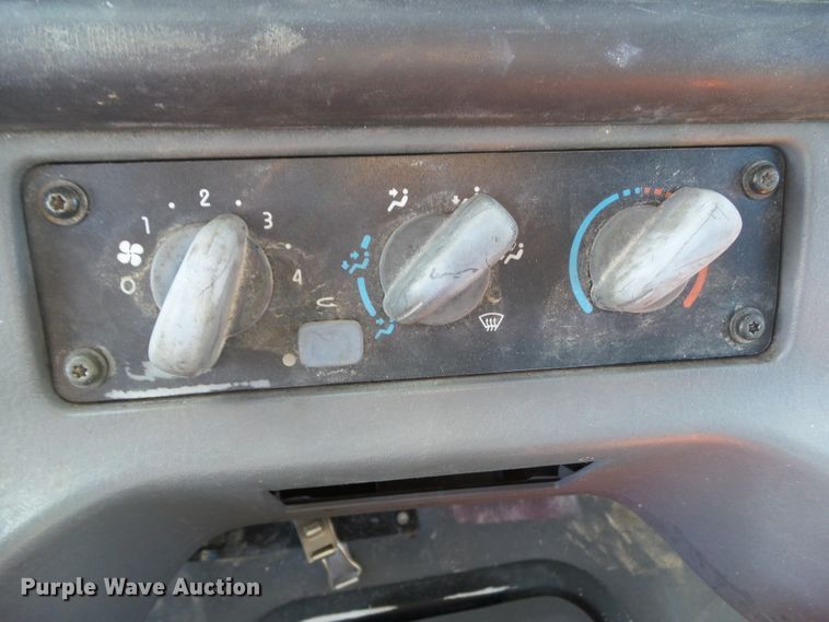 image for item EM9230 2007 Freightliner Business Class M2 roll-off container truck