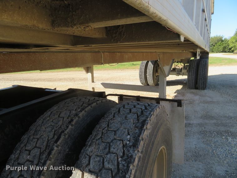 image for item EQ9308 1985 CMC end dump trailer