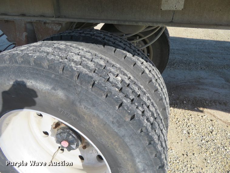 image for item EQ9308 1985 CMC end dump trailer