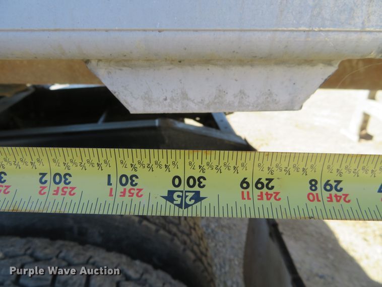 image for item EQ9308 1985 CMC end dump trailer