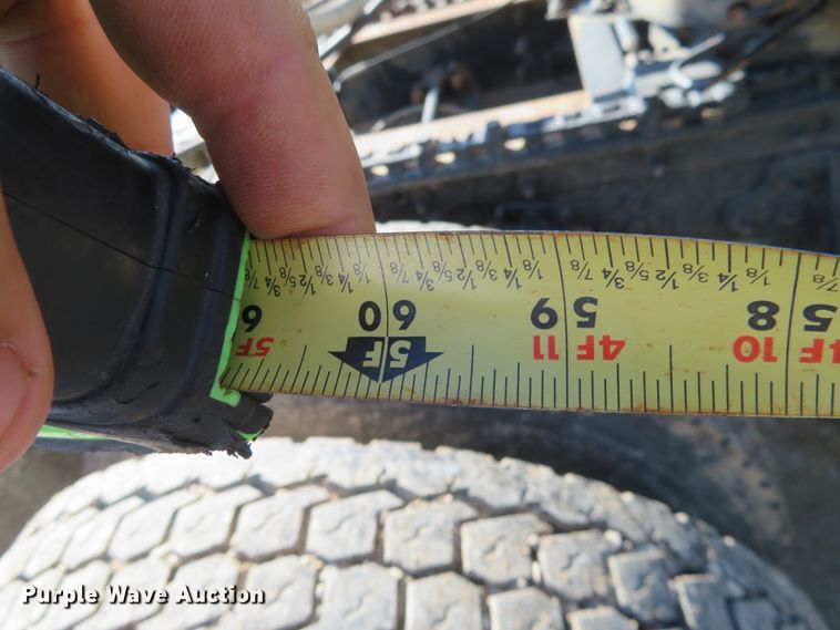 image for item EQ9308 1985 CMC end dump trailer