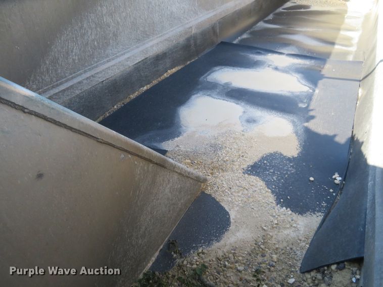 image for item EQ9308 1985 CMC end dump trailer