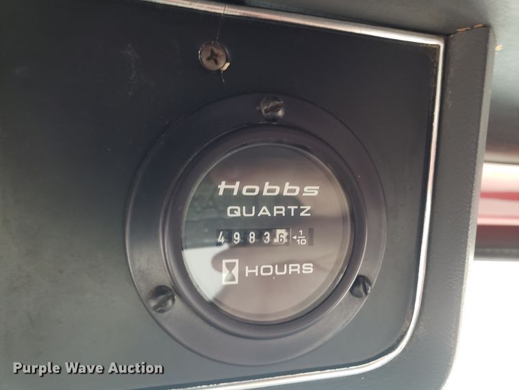 image for item ET9935 1990 Ford L8000 crane truck