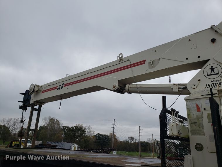 image for item ET9935 1990 Ford L8000 crane truck