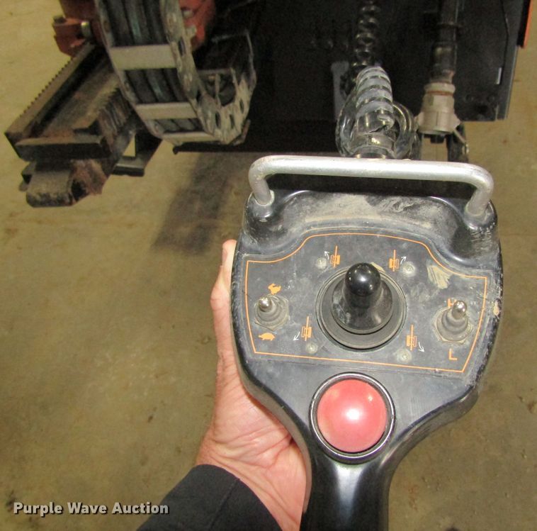 image for item FD9295 2005 Ditch Witch JT2020 directional boring unit