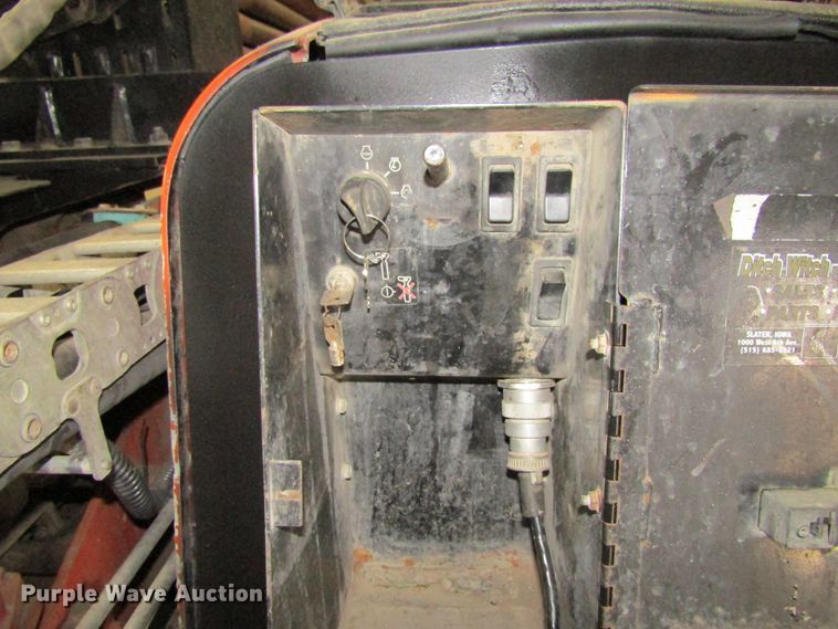 image for item FD9295 2005 Ditch Witch JT2020 directional boring unit