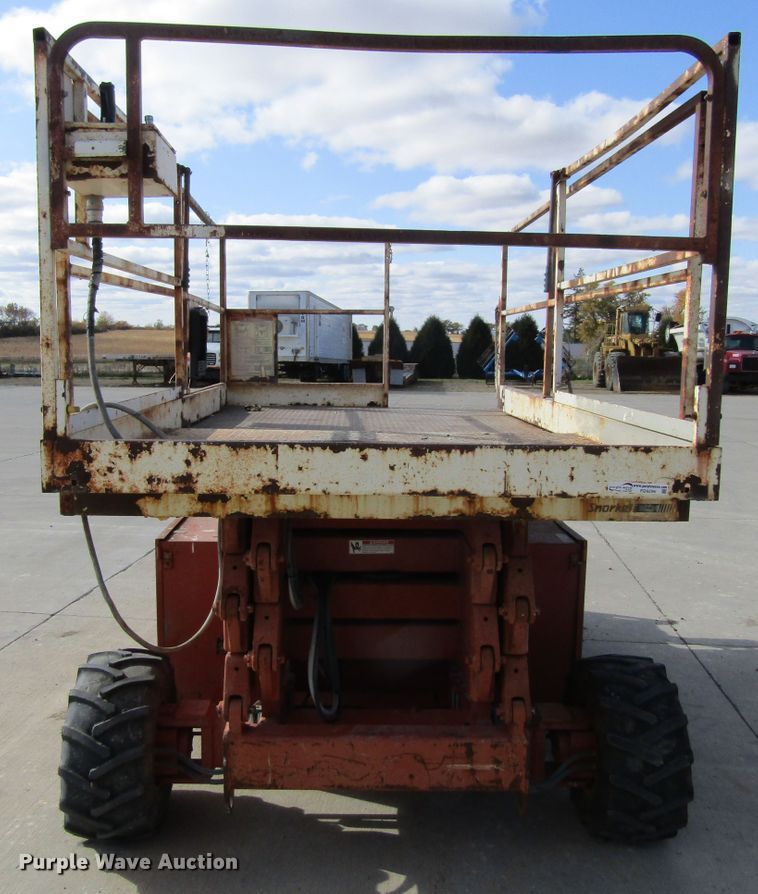 image for item FD9296 Snorkel SLH3284HD scissor lift