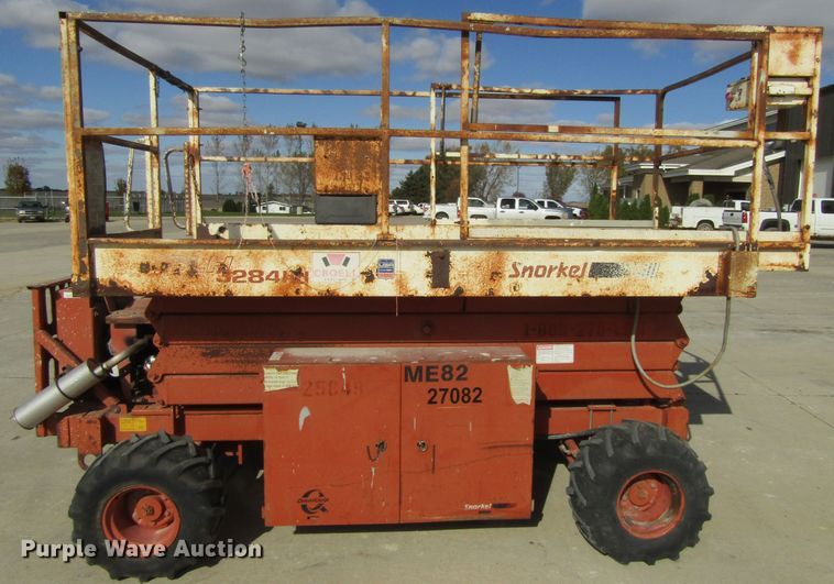 image for item FD9296 Snorkel SLH3284HD scissor lift
