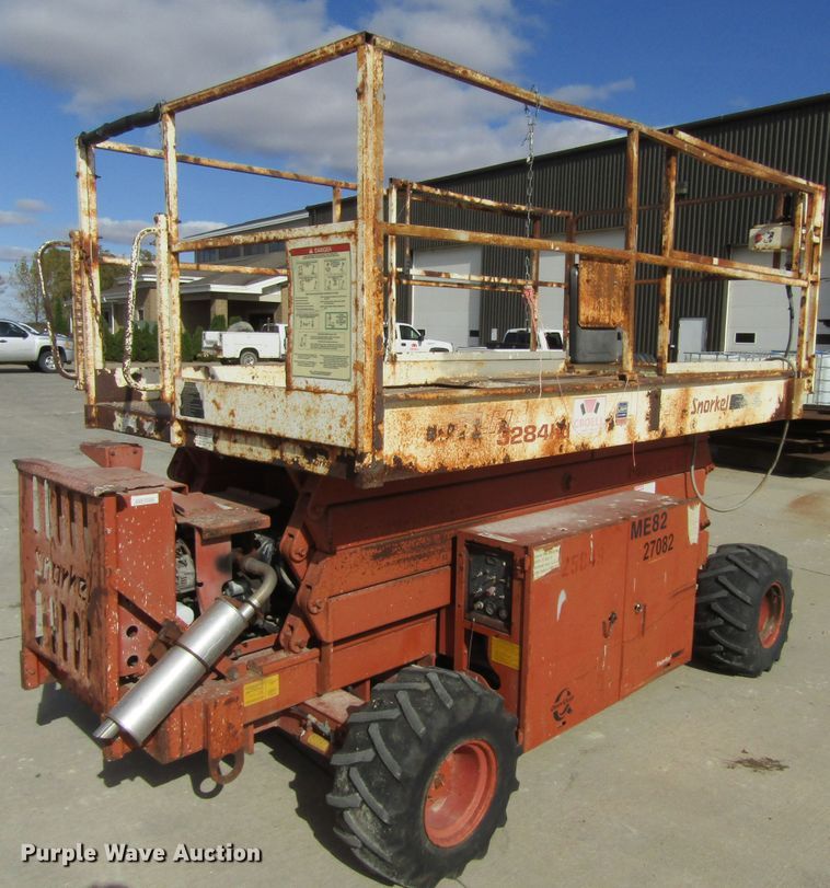 image for item FD9296 Snorkel SLH3284HD scissor lift
