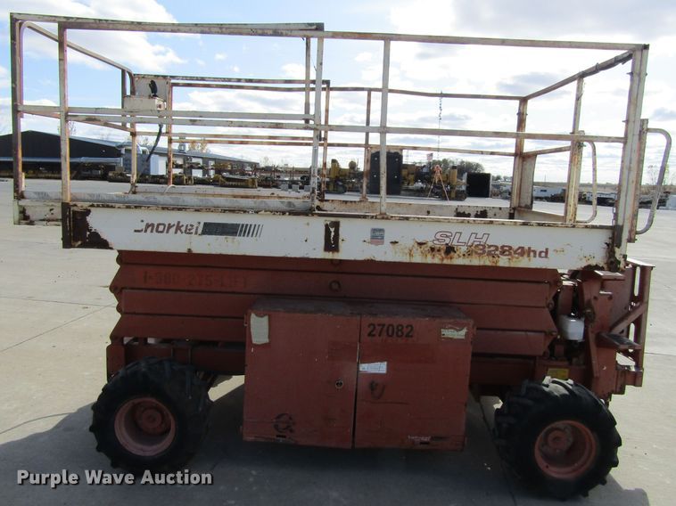 image for item FD9296 Snorkel SLH3284HD scissor lift