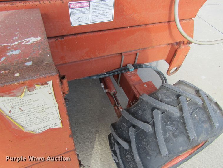 image for item FD9296 Snorkel SLH3284HD scissor lift