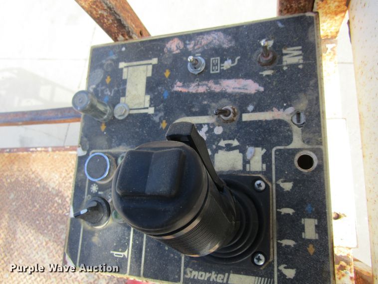 image for item FD9296 Snorkel SLH3284HD scissor lift