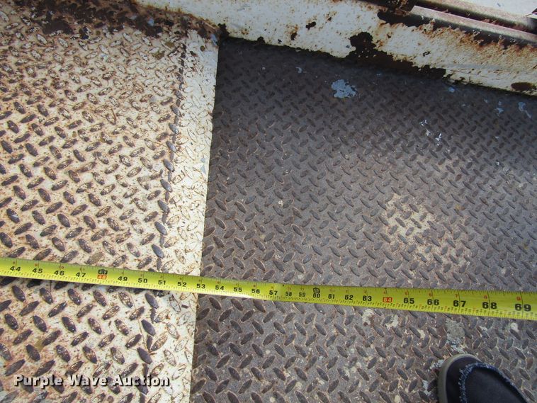 image for item FD9296 Snorkel SLH3284HD scissor lift