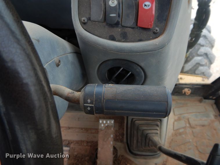 image for item FK9864 2004 Caterpillar 420D backhoe