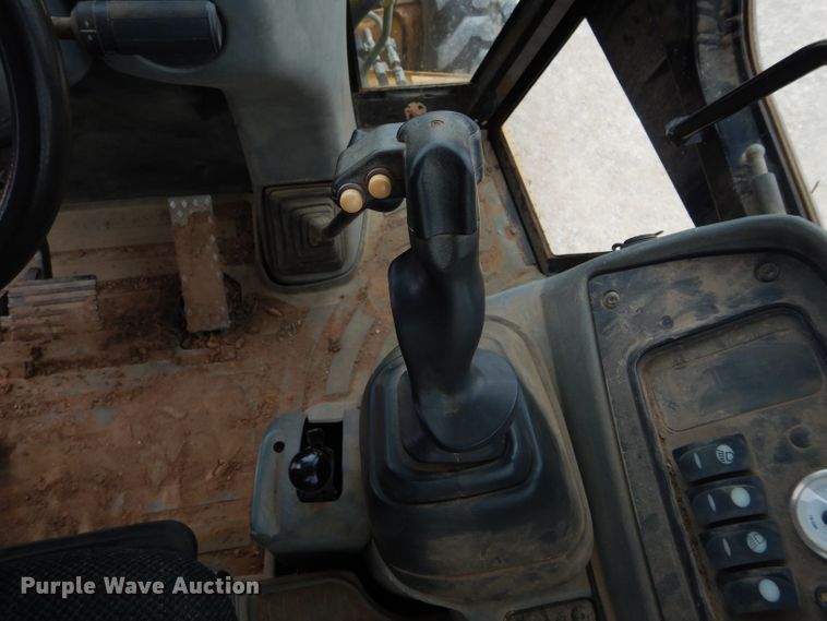 image for item FK9864 2004 Caterpillar 420D backhoe