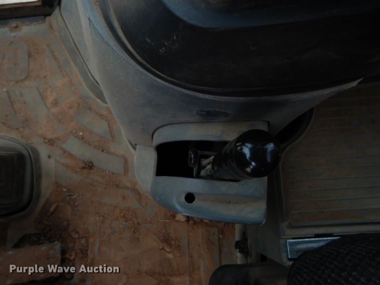 image for item FK9864 2004 Caterpillar 420D backhoe