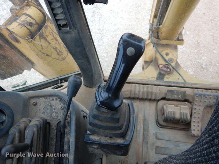 image for item FK9864 2004 Caterpillar 420D backhoe