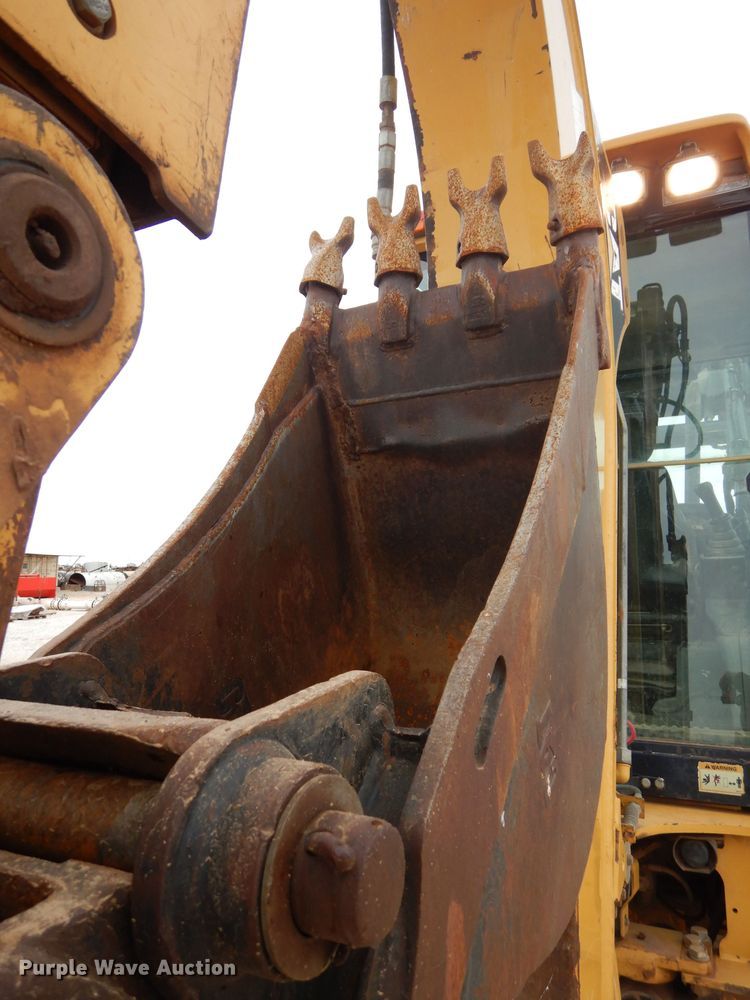 image for item FK9864 2004 Caterpillar 420D backhoe