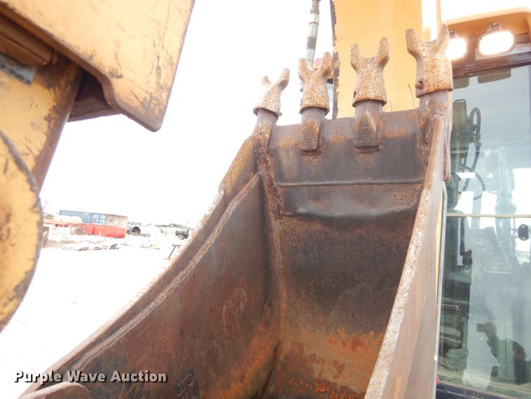 image for item FK9864 2004 Caterpillar 420D backhoe