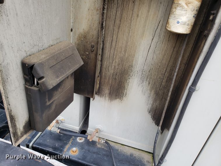 image for item FW9527 2004 DryAir 2100-0600C ground heater