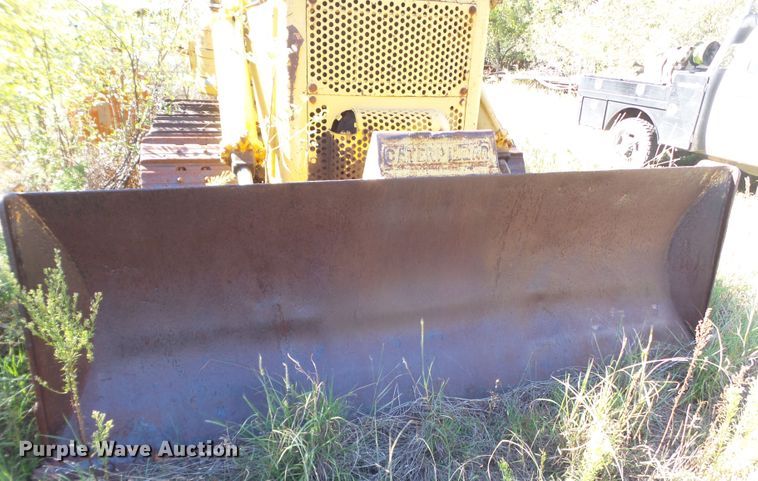image for item GC9051 Caterpillar D7 dozer