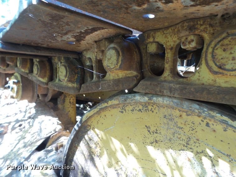 image for item GC9051 Caterpillar D7 dozer
