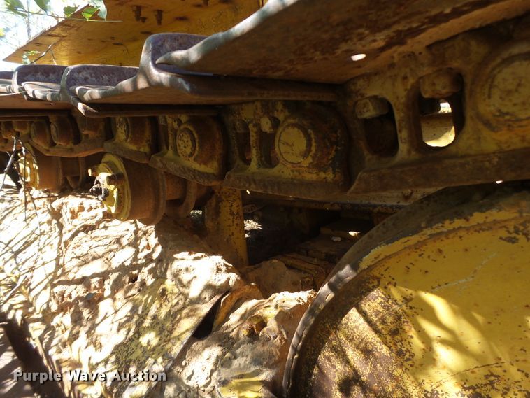 image for item GC9051 Caterpillar D7 dozer