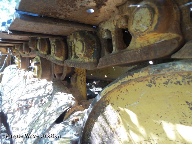image for item GC9051 Caterpillar D7 dozer