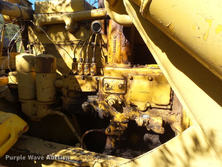 image for item GC9051 Caterpillar D7 dozer