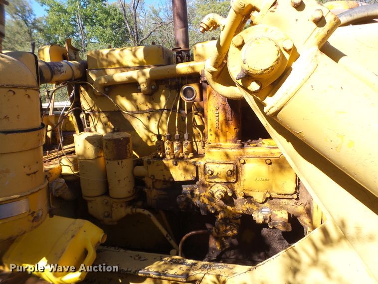 image for item GC9051 Caterpillar D7 dozer
