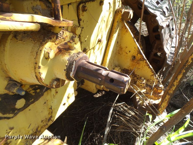 image for item GC9051 Caterpillar D7 dozer