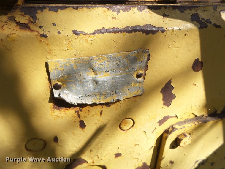 image for item GC9051 Caterpillar D7 dozer