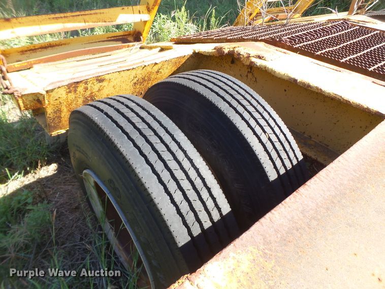 image for item GC9052 1997 shop built equipment trailer