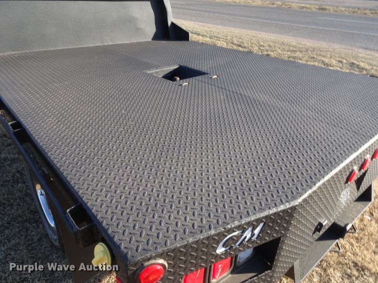 image for item GC9080 2015 Ford F350 Super Duty SuperCab flatbed pickup truck