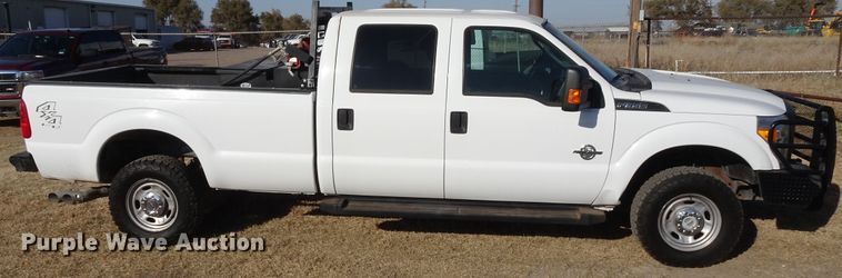 image for item GC9081 2016 Ford F350 Super Duty Crew Cab pickup truck