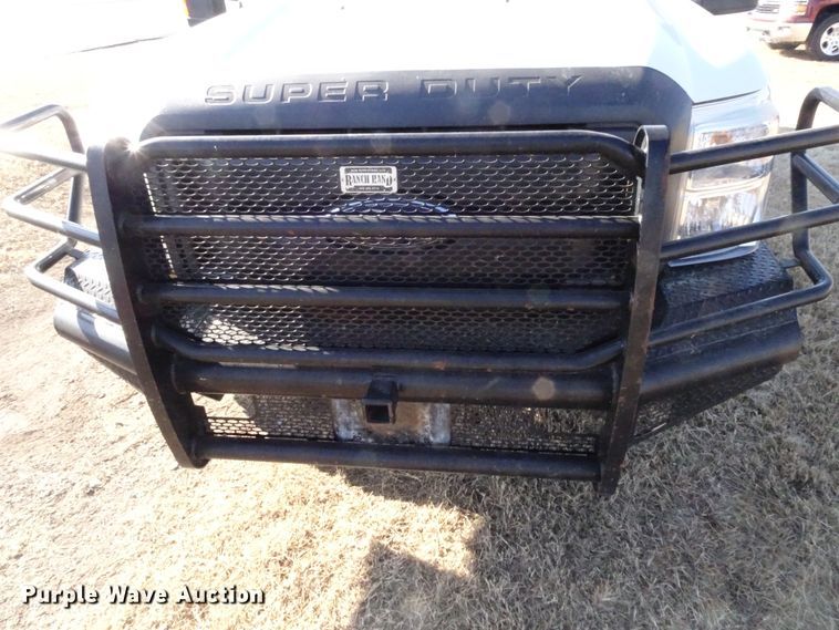 image for item GC9081 2016 Ford F350 Super Duty Crew Cab pickup truck