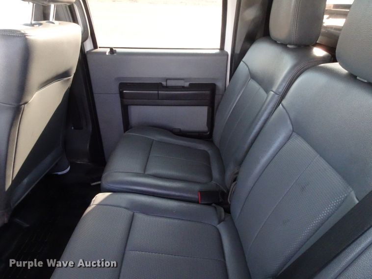 image for item GC9081 2016 Ford F350 Super Duty Crew Cab pickup truck