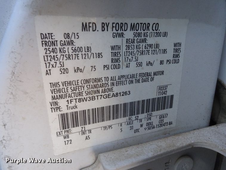 image for item GC9081 2016 Ford F350 Super Duty Crew Cab pickup truck