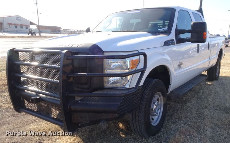 image for item GC9082 2016 Ford F350 Super Duty Crew Cab pickup truck