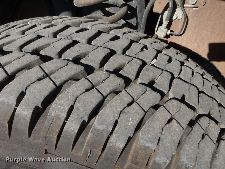 image for item GC9082 2016 Ford F350 Super Duty Crew Cab pickup truck