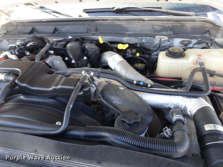 image for item GC9082 2016 Ford F350 Super Duty Crew Cab pickup truck