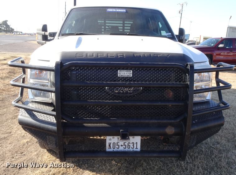 image for item GC9083 2015 Ford F350 Super Duty Crew Cab pickup truck