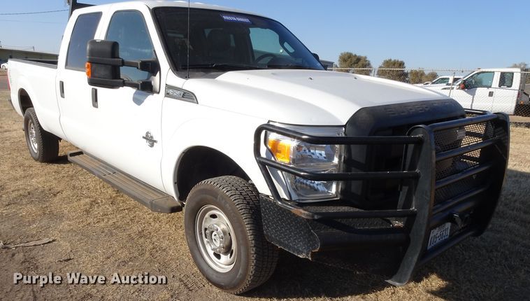 image for item GC9083 2015 Ford F350 Super Duty Crew Cab pickup truck