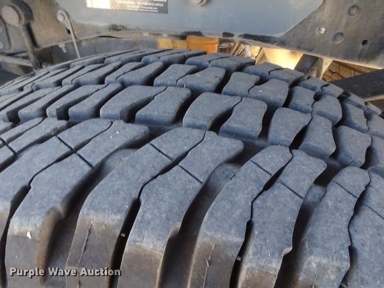 image for item GC9083 2015 Ford F350 Super Duty Crew Cab pickup truck