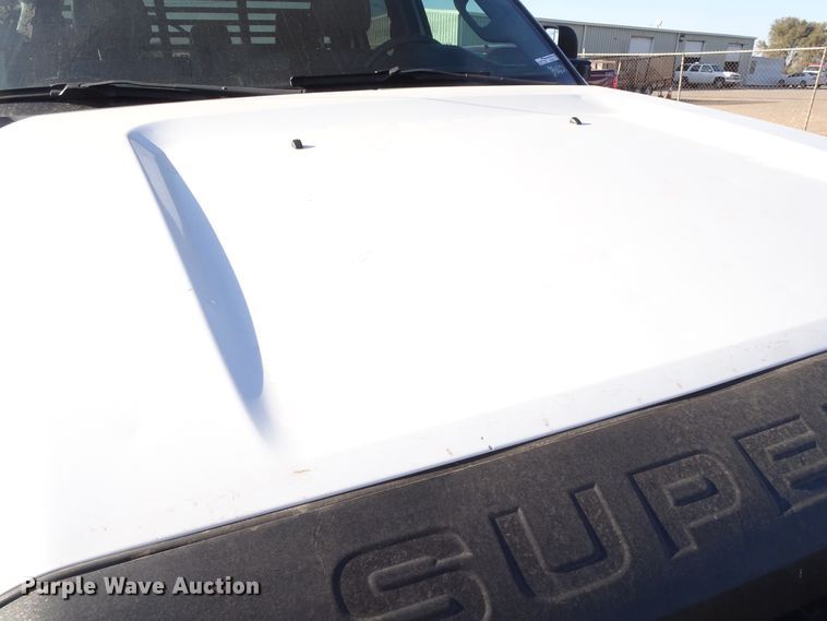 image for item GC9083 2015 Ford F350 Super Duty Crew Cab pickup truck